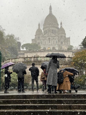 Montmartre joli 2 pièces au pied du Sacré Coeur